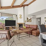 Villa A 200m De La