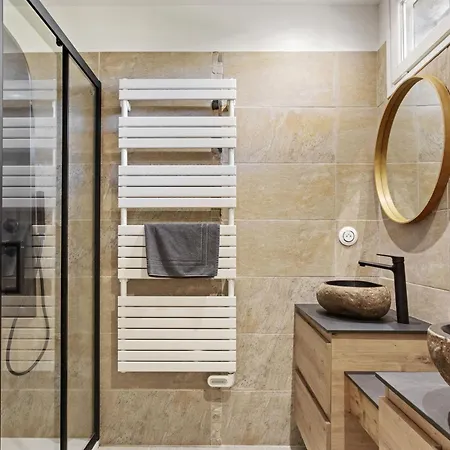 A 200m De La Σαιντ-Μαξίμ